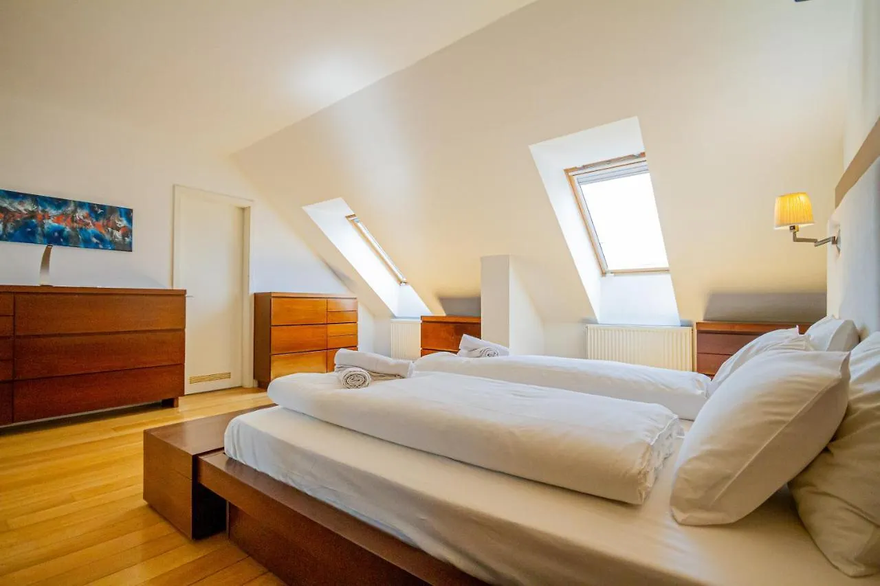 Luxury Apartment With Balcony In Downtown Budapest 0*,