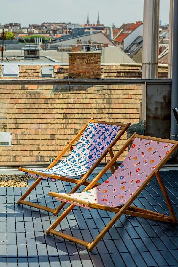 Luxury Apartment With Balcony In Downtown Budapest