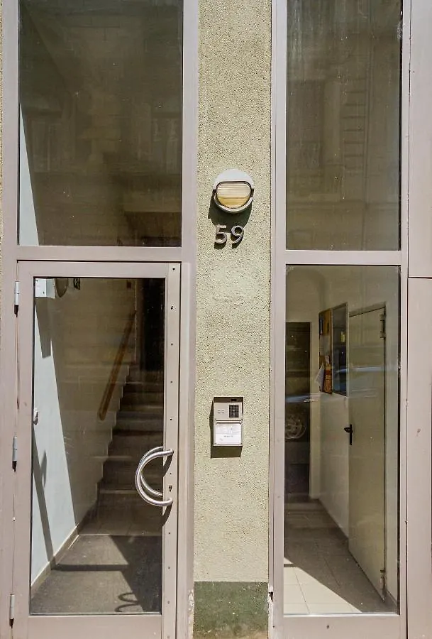 Luxury Apartment With Balcony In Downtown Budapest